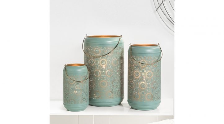 Safir-Medallion-Metal-Seafoam-Cutout-Lanterns-SetofThree-2