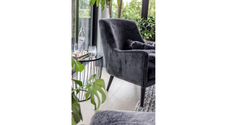 evan-chair-smoke-cyclone-accent-table