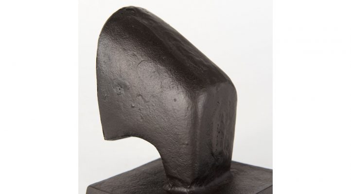 tauro-iii-bookend-9