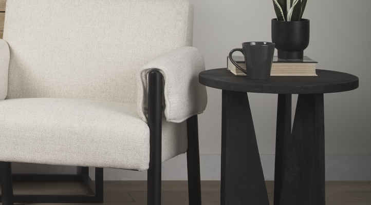 Mattius-Accent-Table-BLACK-9