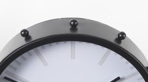 Marian-Round-Clockblack5